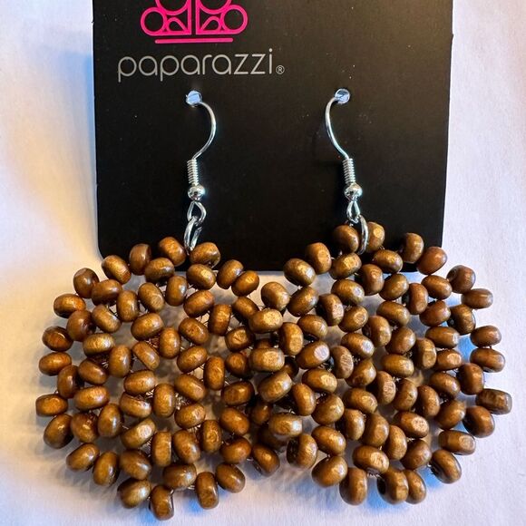 Summer Escapade Brown Earrings (150) - Picture 3 of 3